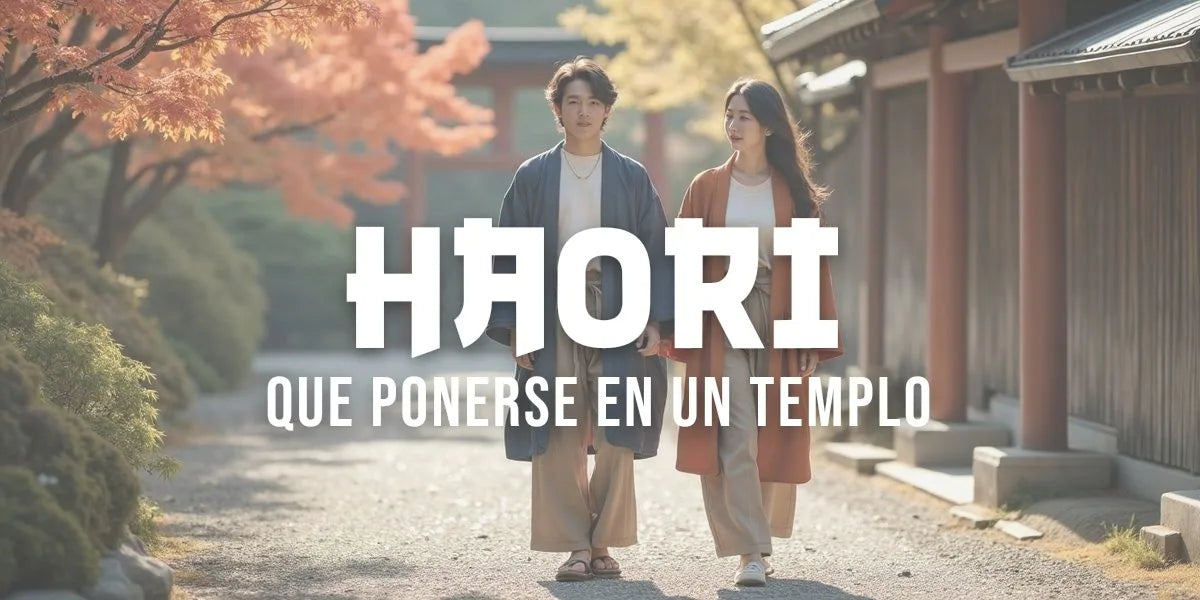 Pareja con haori abierto sobre ropa moderna caminando por el camino de un templo en otoño