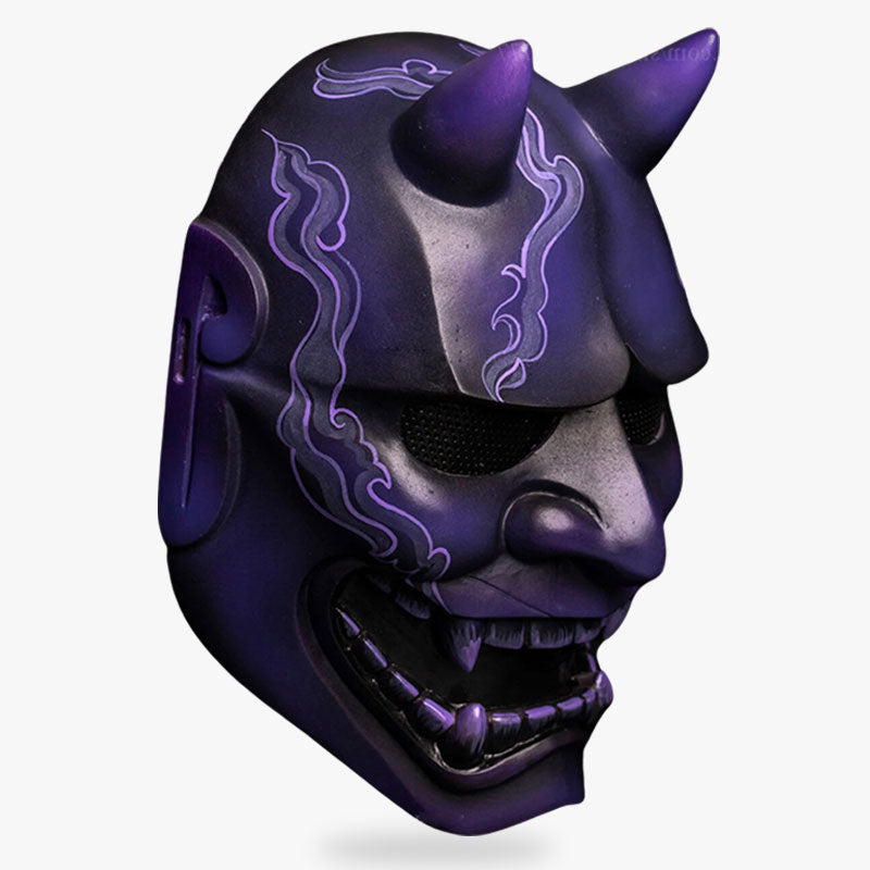 La Mascara Oni Azul está hecha a mano y pintada a mano. La máscara de samurái oni está hecha con cuernos y fibra de vidrio de alta calidad.