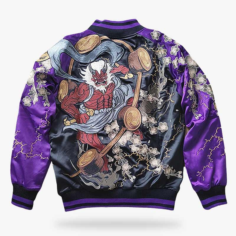 Chaqueta bomber japonesa tradicional con máscara y diseños intrincados