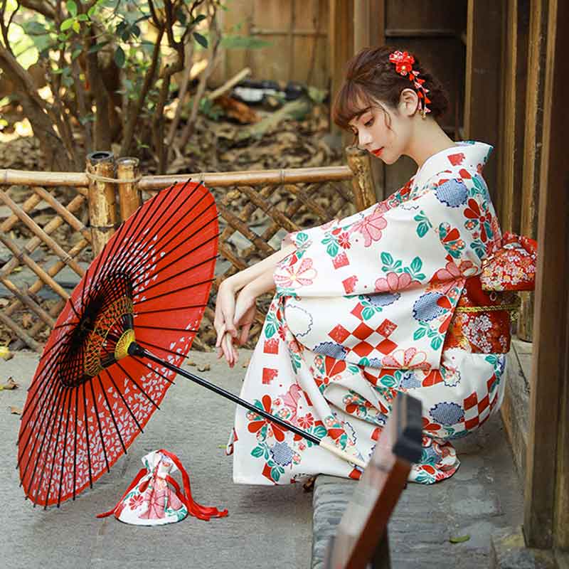 Kimono mujer con estampado floral de flores de cerezo
