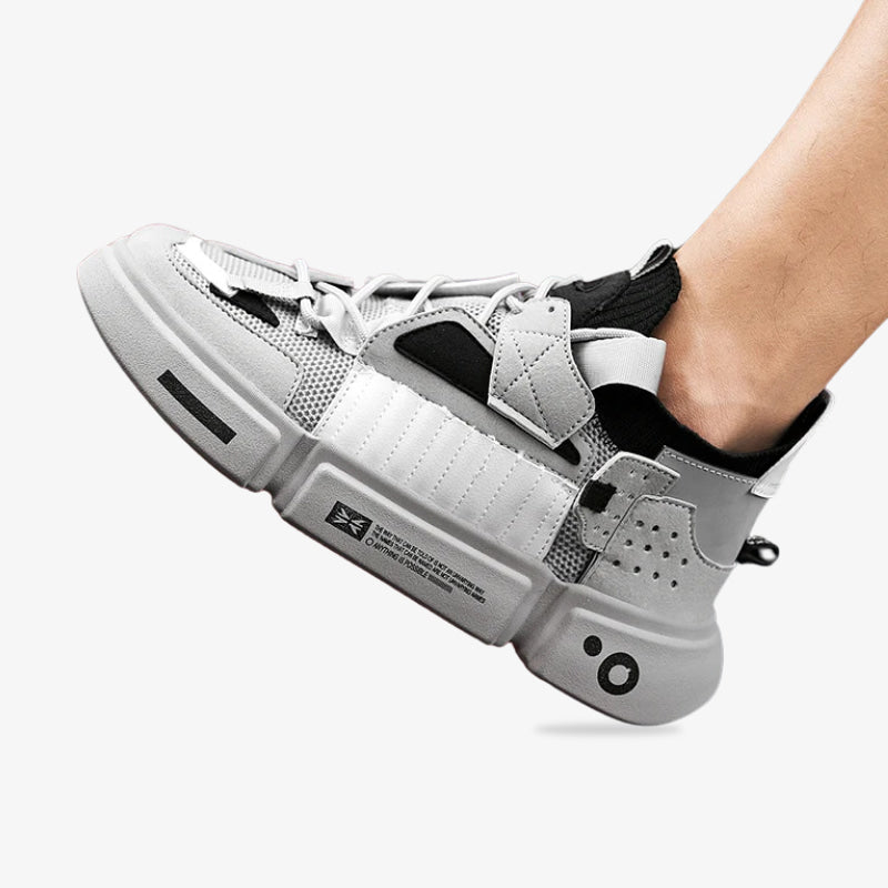 Sneakers chunky con suela gruesa y colores vibrantes