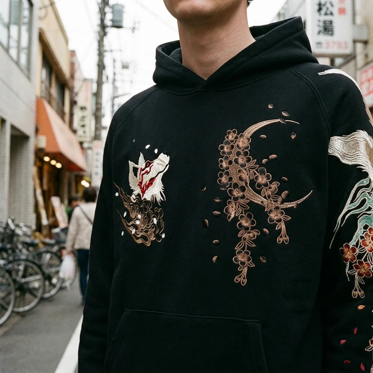 Sudadera sakura y luna japonesa