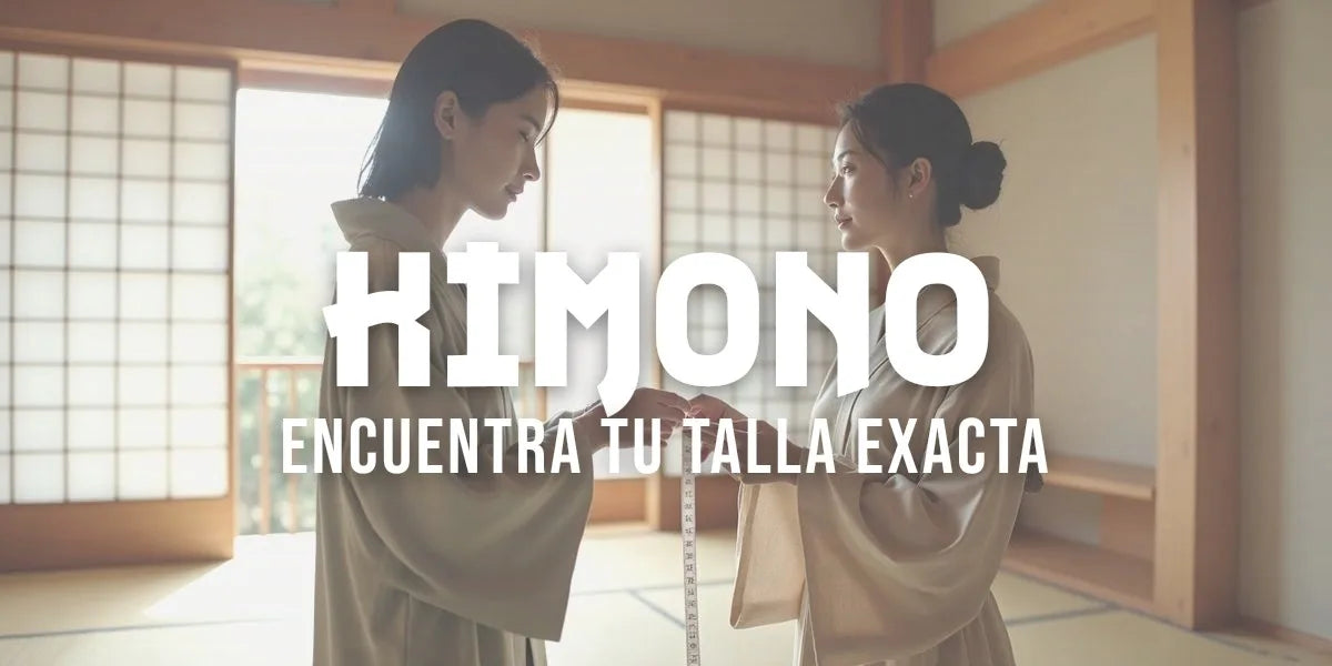 Dependienta midiendo con cinta métrica a una mujer con kimono de seda en tienda japonesa