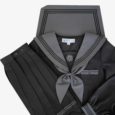 Uniforme marinero japonés negro y gris con cinta
