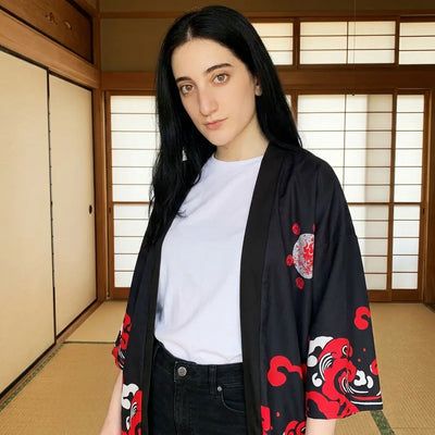 Abrigo kimono mujer con motivo carmesí en la manga