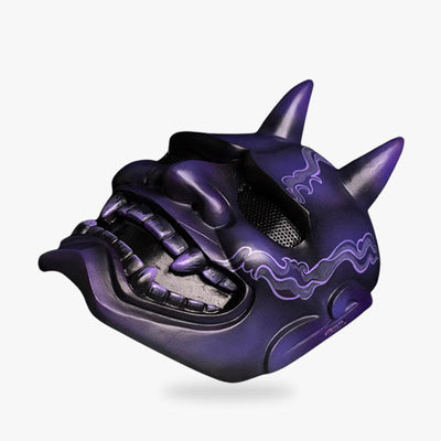 El azul mascara Oni japonesa del demonio oni está pintada a mano
