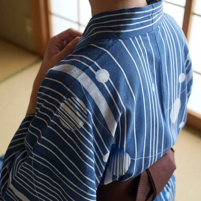 Bata japonesa para hombre estilo kimono