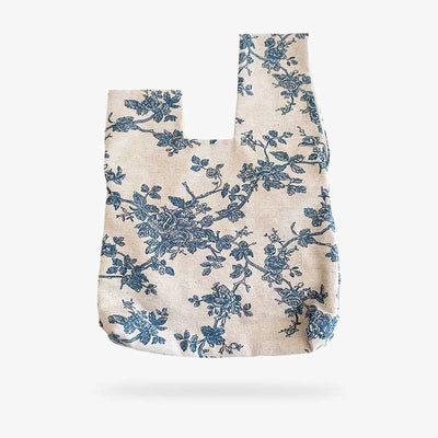 Bolso tote japonés blanco estampado con flores, ideal para combinar con un kimono