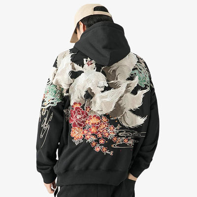 Bordado zorro kitsune detalle hilo