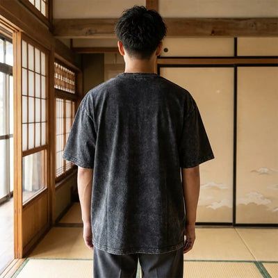 Vista trasera de la camiseta japonesa Akita