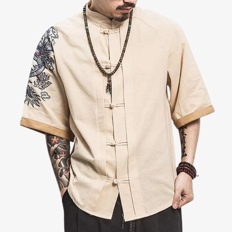 Camiseta dragón estilo japonés con líneas detalladas y simbolismo cultural, mezclando fuerza mitológica con diseño moderno