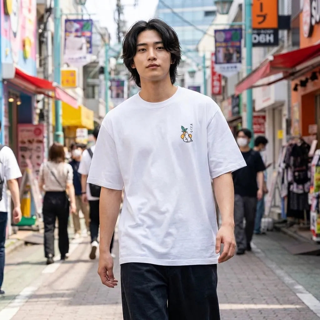 Camiseta japonesa blanca con estampado kanji