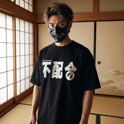 Camiseta japonesa de mujer con estampado frontal de estilo streetwear