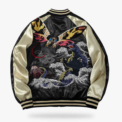 La chaqueta souvenir combina estilo y herencia japonesa con elementos