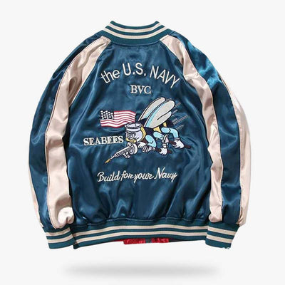 Eleva tu armario con esta chaqueta souvenir reversible, elaborada con atención al detalle que refleja el arte japonés