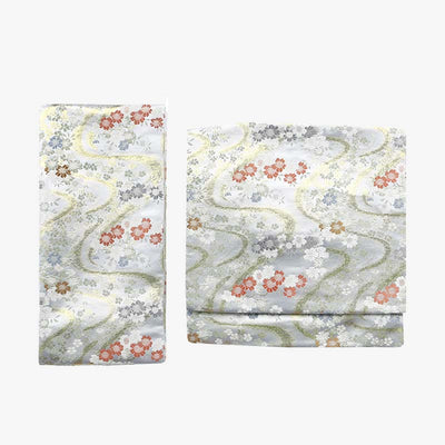 Cinturón obi japonés con bordado de flores de sakura sobre algodón grueso