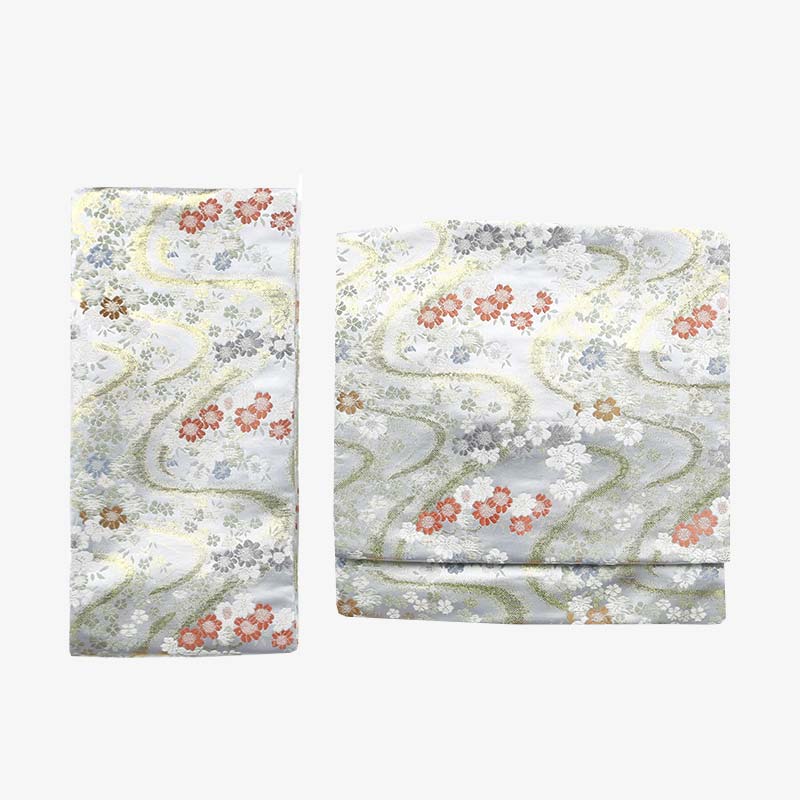 Cinturón obi japonés con bordado de flores de sakura sobre algodón grueso