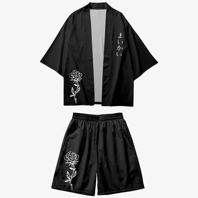 Detalle del tejido y estampado del conjunto kimono corto