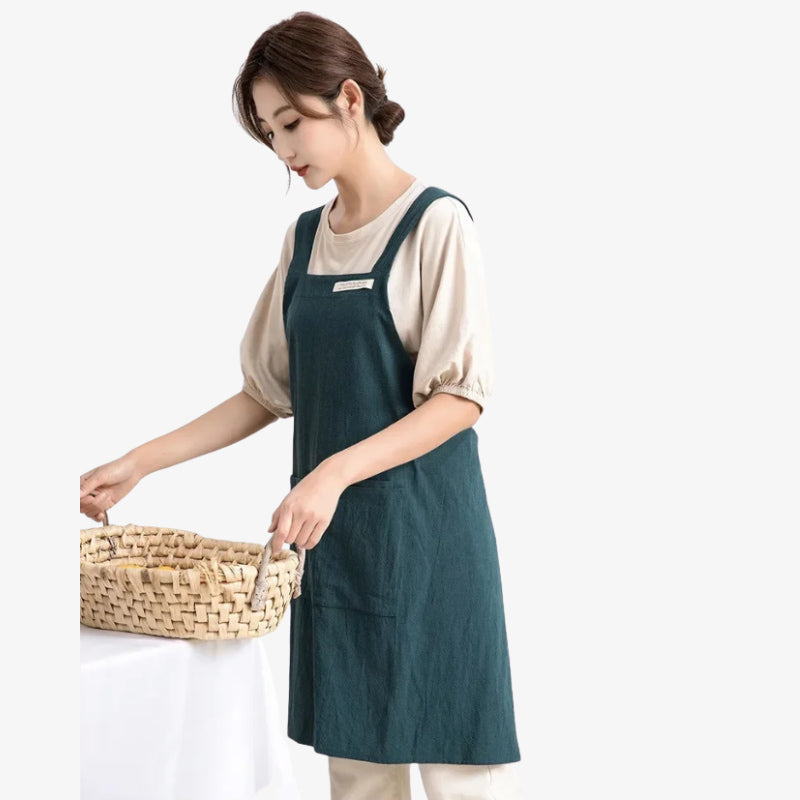 Delantal japonés cruzado con fibras naturales y tiras traseras seguras para largas horas en la cocina
