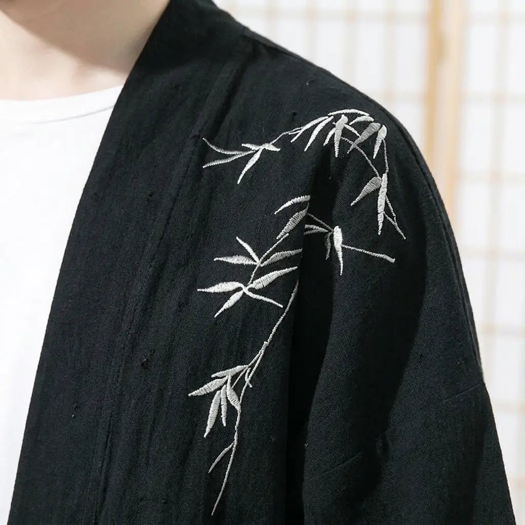 Detalle del estampado de bambú en la manga del haori