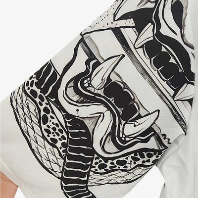 Haori Hannya con un diseño llamativo de la máscara oni, símbolo de los celos y el poder femenino en el folclore japonés