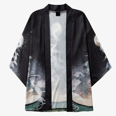 Haori kimono negro con diseño artístico sobre fondo blanco