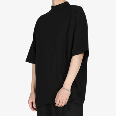 Añade un toque de color negro a tu guardarropa con nuestra japonesa camisa de españa, perfectas para expresar tu estilo personal con estampados únicos y monocromáticos.