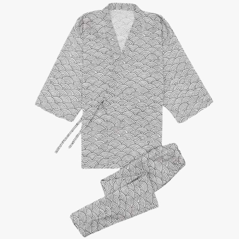 El jinbei yukata es un pijama tradicional japonés con el motivo seigaiha. Es un símbolo japonés con forma de ola.