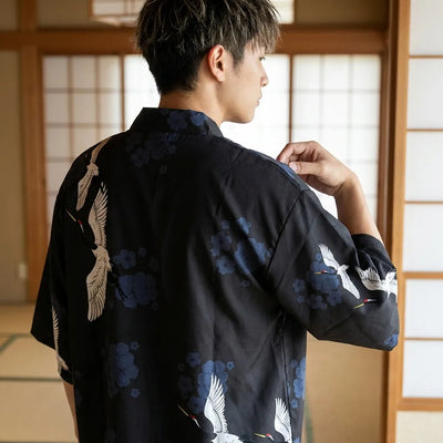 Kimono camisa hombre vista trasera con estampado Tsuru