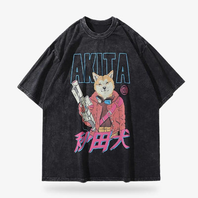 Look streetwear con la camiseta Akita, estampado kanji mezclado con estilo manga Akira