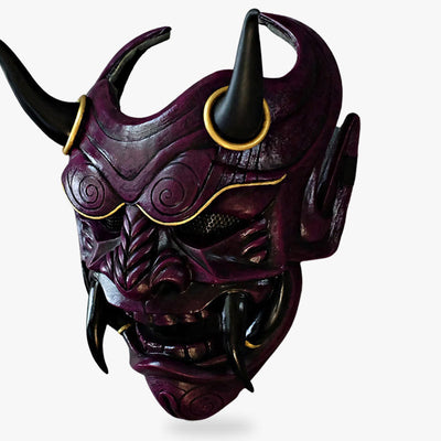 La mascara de demonio Japon hecho a mano completa de oni combina la artesanía tradicional con materiales de alta calidad, con cuernos y dientes afilados. Cada máscara es una representación única de las leyendas japonesas sobre demonios.