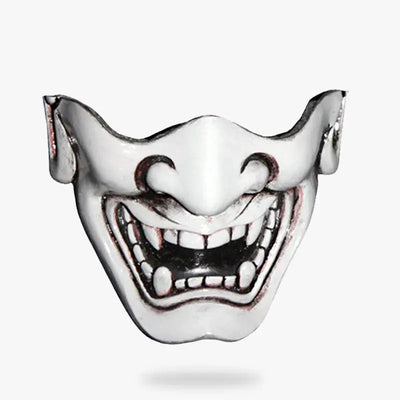 Mascara Hannya Demonio en plano, vista frontal