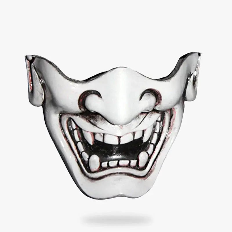 Mascara Hannya Demonio en plano, vista frontal