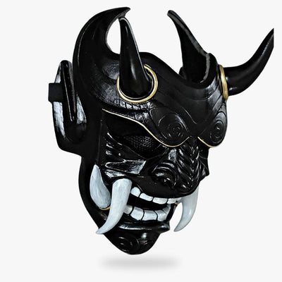 La máscara negra del demonio Oni es una impresionante obra de arte, hecha a mano con materiales de calidad, pintada y esculpida de forma única con cuernos y dientes blancos y afilados para reflejar las leyendas japonesas.