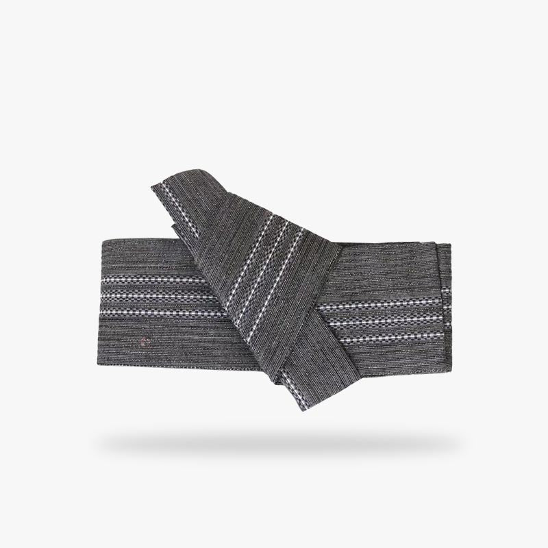 Nudo obi de un cinturón samurái masculino en algodón gris