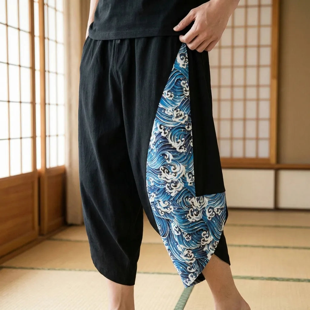 Persona bailando con pantalón harem japonés negro