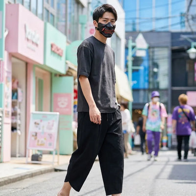 Pantalón japonés de corte cropped en negro