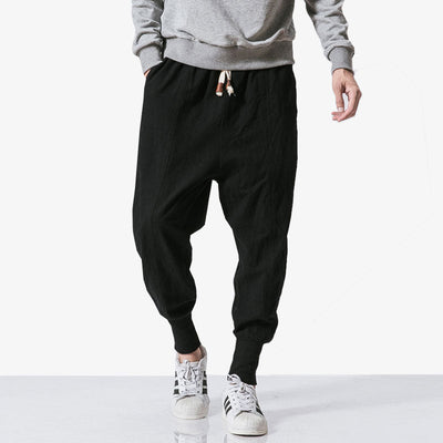 Pantalones anchos japoneses para hombre en look urbano
