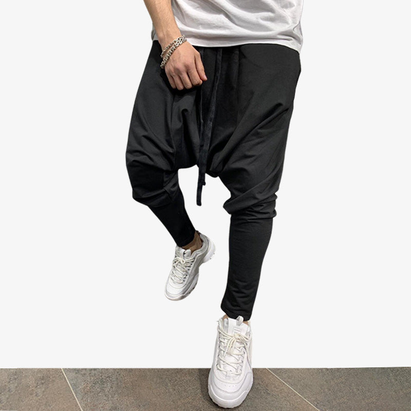 Distintos tipos de pantalones streetwear japoneses: techwear ancho y sarouel japonés