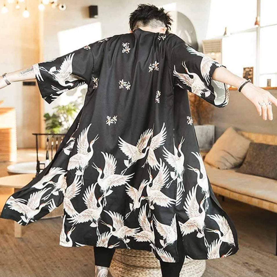 Vista frontal de una chaqueta kimono japonesa para hombre en algodón