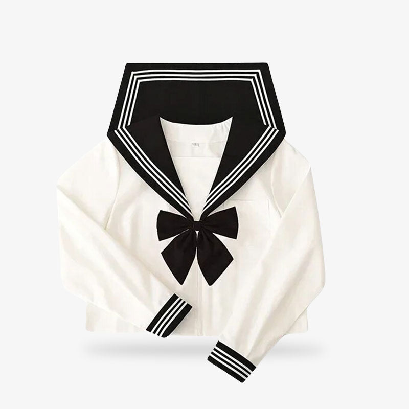 Esta camisa japonesa es un sailor fuku blanco con una cinta negra y mangas largas.