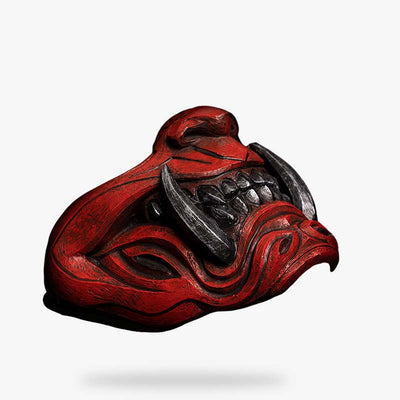 Un samurai demonio mascara​ de color roja