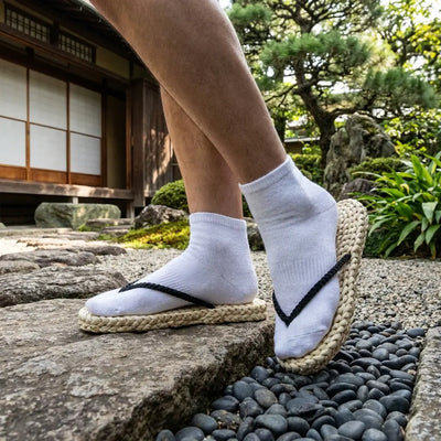 Sandalias japonesas estilo One Piece de frente