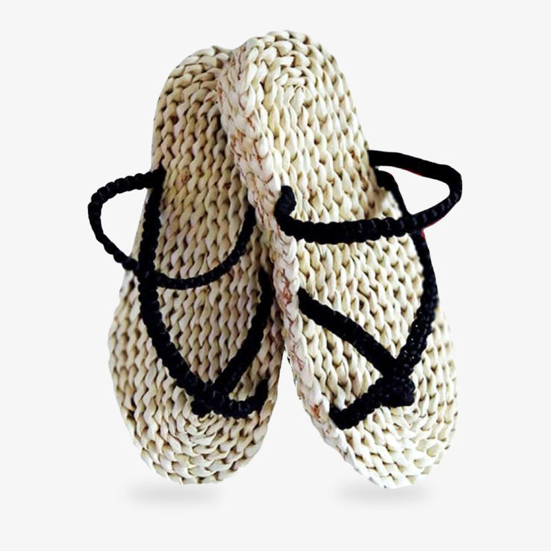 Sandalias Luffy inspirados en el icónico personaje de anime, diseñados para cosplay y uso casual, con un diseño rojo similar al de la paja.