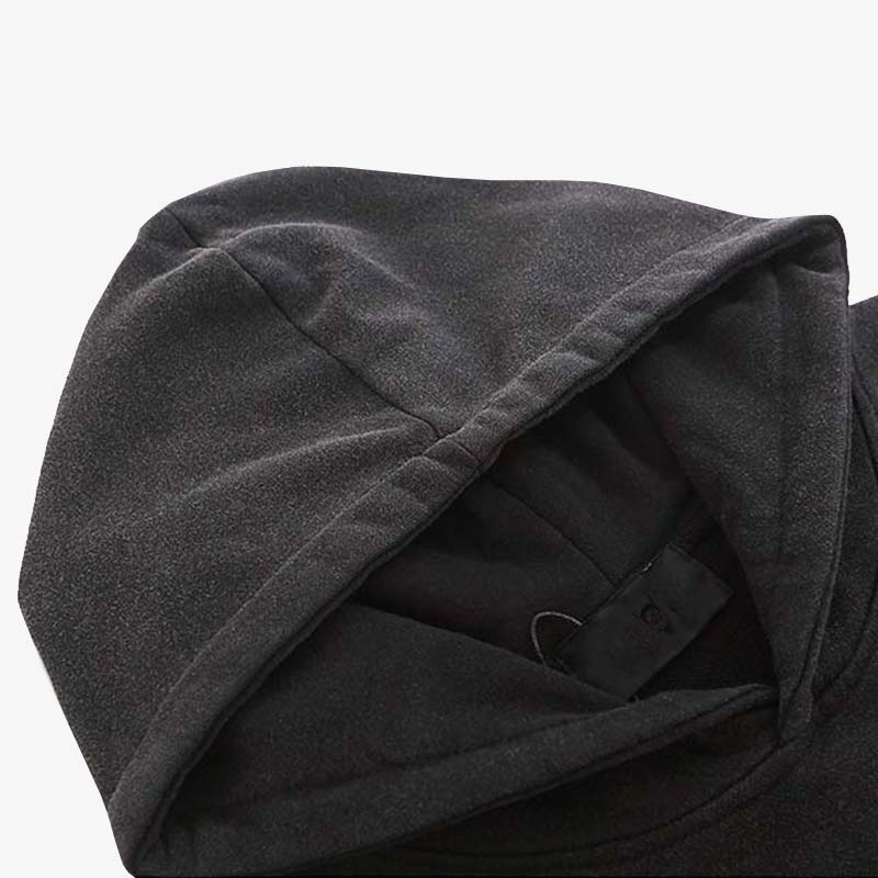Detalle del tejido de algodón de esta sudadera japonesa negra