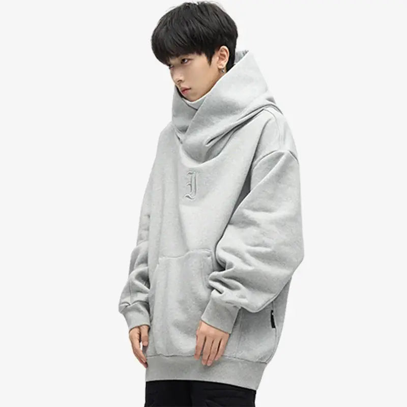 Primer plano del tejido y la manga del sudadera harajuku