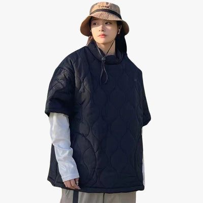 Mujer con sudadera harajuku negra y corte bob, estilo urbano japonés