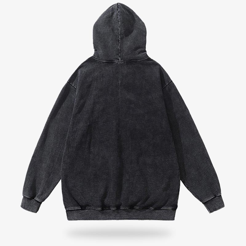 La sudadera anime en negro destaca por su diseño único, confeccionada en material de alta calidad con inspiración harajuku y streetwear japonés