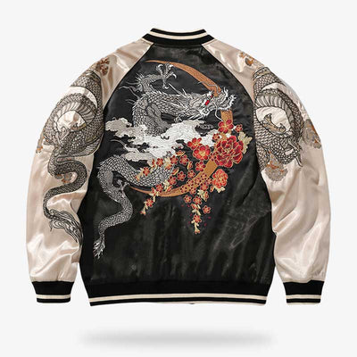 Chaqueta sukajan jacket online para hombre bordada con motivos tradicionales japoneses de dragones.