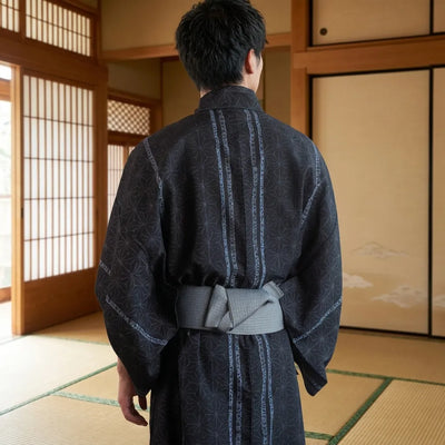 Yukata hombre visto de espaldas
